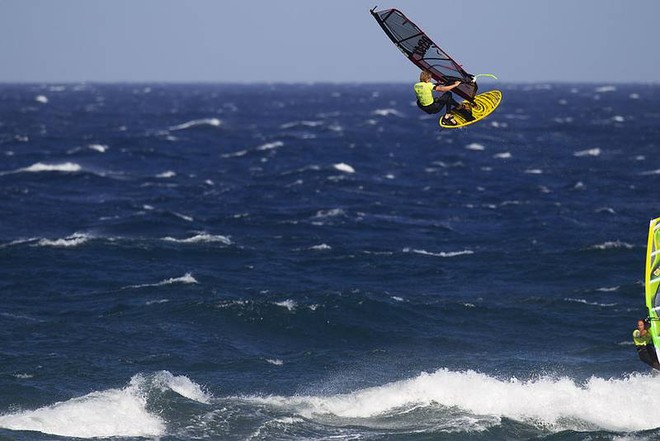 Stalled forward loop from Jaeger Stone - PWA Pozo Gran Canaria World Cup 2011 ©  John Carter / PWA http://www.pwaworldtour.com